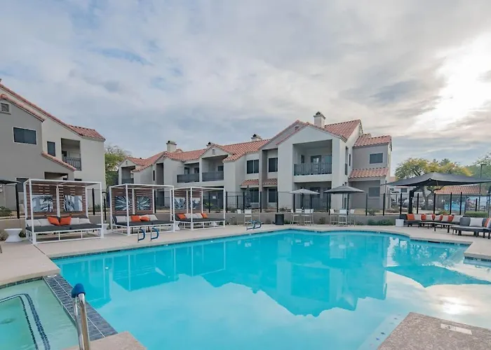 Near Tpc Golf Balcony Pool Parking Wd Wifi Apartament Scottsdale