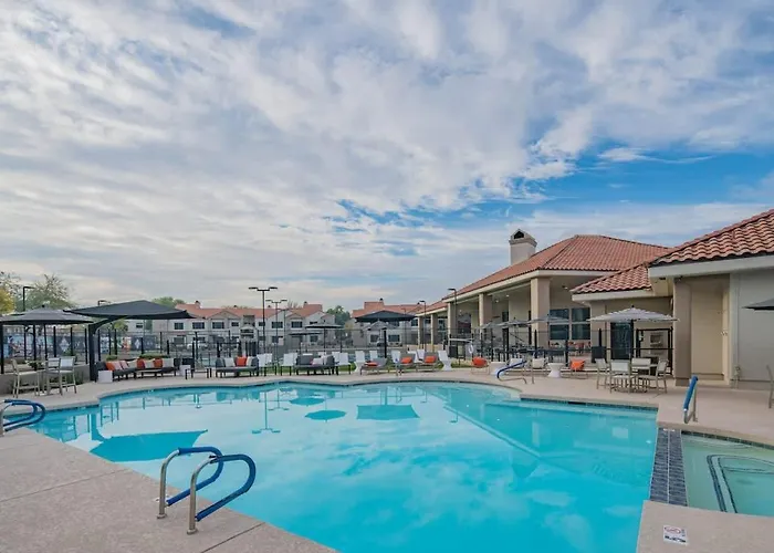 Near Tpc Golf Balcony Pool Parking Wd Wifi Apartment *