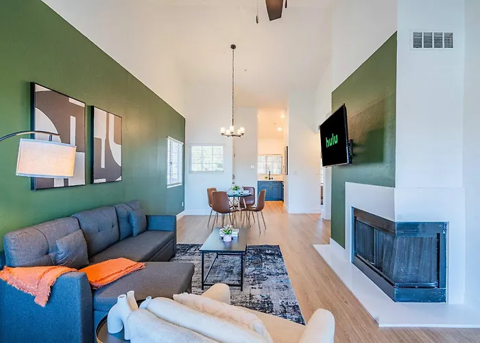 Near Tpc Golf Balcony Pool Parking Wd Wifi Apartment